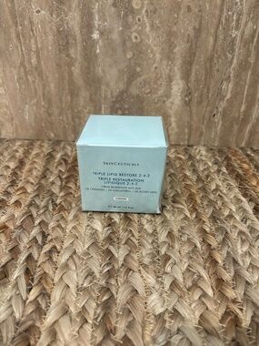 New SkinCeuticals Triple Lipid Restore 2:4:2